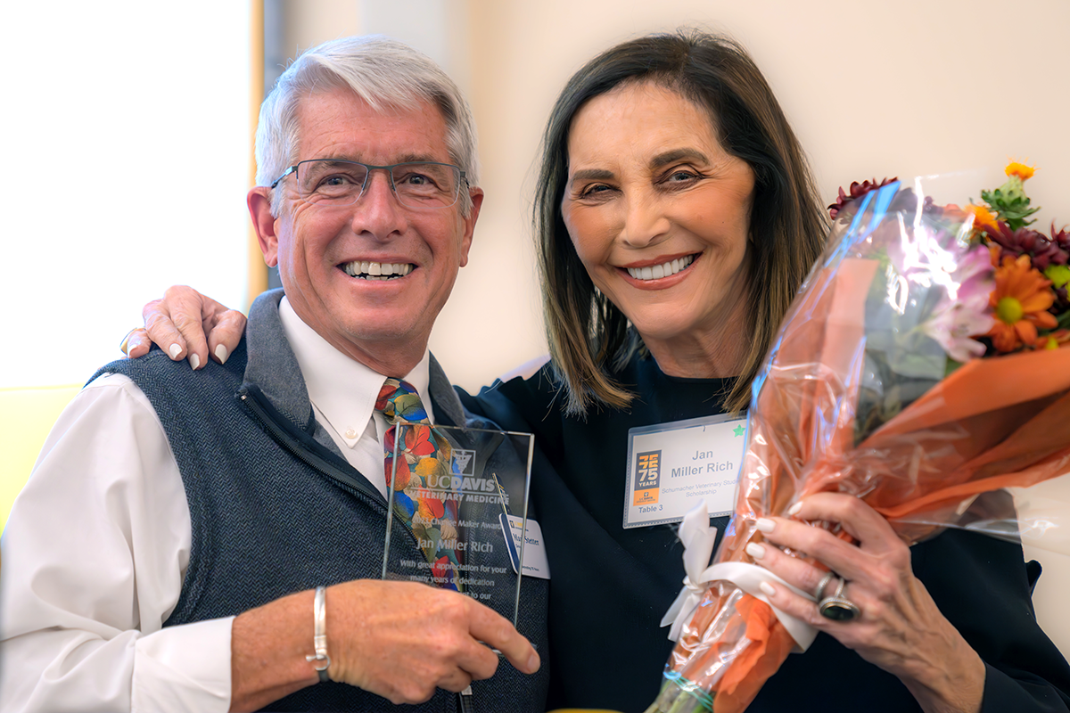 Dean Mark Stetter presented the inaugural Change Maker Award to Jan Miller Rich.