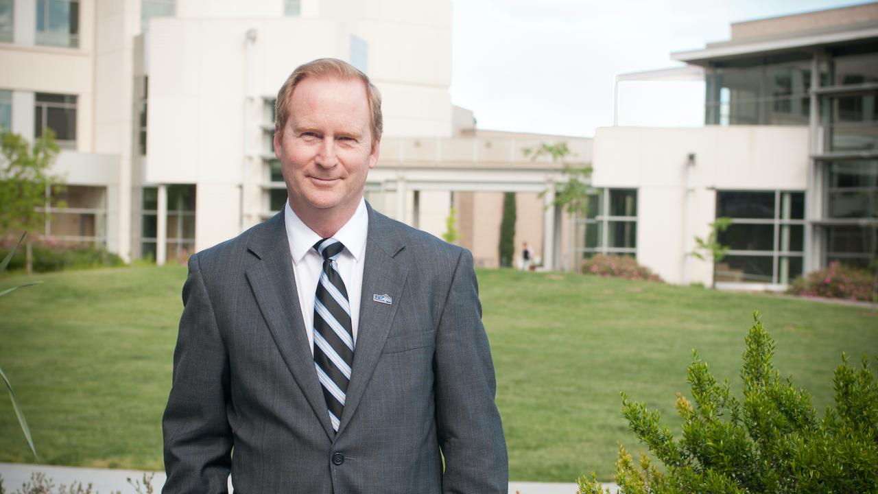 UC Davis Veterinary Medicine Dean Michael D. Lairmore