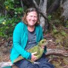 UC Davis veterinarian Joanne Paul-Murphy with kakapo parrot