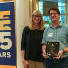 Dr. Hugues Beaufrère receives award from Dr. Joie Watson